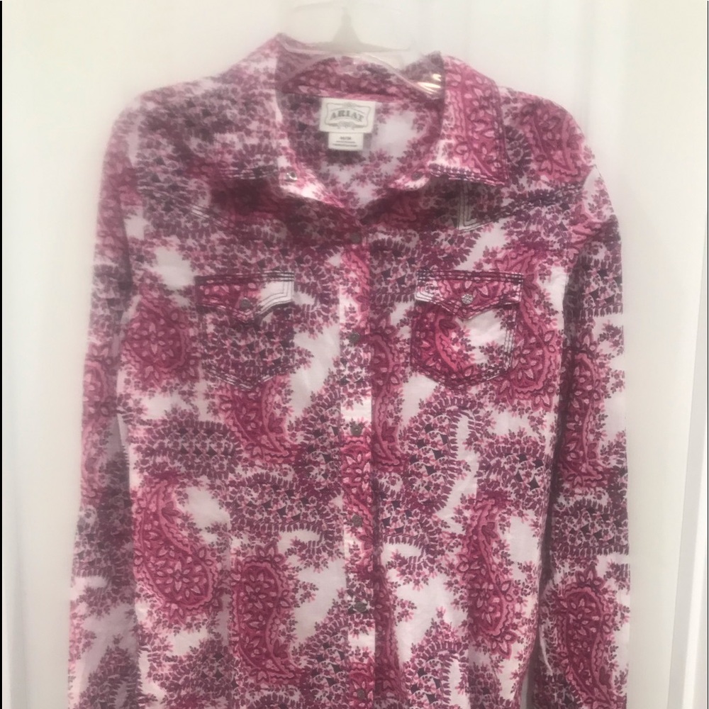 EUC Paisley ARIAT ladies shirt